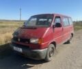 Красный Фольксваген Transporter, объемом двигателя 2.5 л и пробегом 400 тыс. км за 2900 $, фото 1 на Automoto.ua