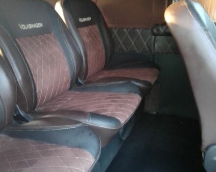 Красный Фольксваген Transporter, объемом двигателя 2.5 л и пробегом 375 тыс. км за 8300 $, фото 5 на Automoto.ua