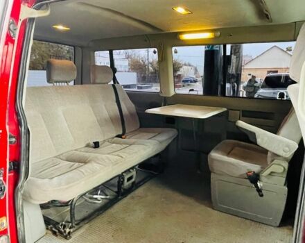 Красный Фольксваген Transporter, объемом двигателя 0 л и пробегом 285 тыс. км за 3599 $, фото 11 на Automoto.ua