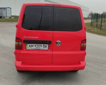 Красный Фольксваген Transporter, объемом двигателя 1.9 л и пробегом 345 тыс. км за 8000 $, фото 6 на Automoto.ua