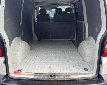 Красный Фольксваген Transporter, объемом двигателя 1.9 л и пробегом 274 тыс. км за 3714 $, фото 5 на Automoto.ua