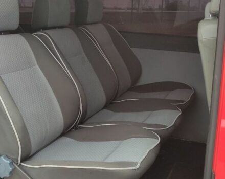 Красный Фольксваген Transporter, объемом двигателя 1.9 л и пробегом 345 тыс. км за 8000 $, фото 10 на Automoto.ua