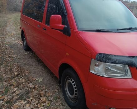 Красный Фольксваген Transporter, объемом двигателя 1.9 л и пробегом 400 тыс. км за 8500 $, фото 1 на Automoto.ua