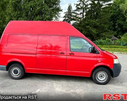 Красный Фольксваген Transporter, объемом двигателя 2.5 л и пробегом 322 тыс. км за 7200 $, фото 4 на Automoto.ua