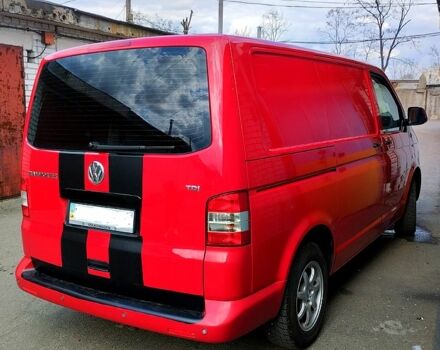 Красный Фольксваген Transporter, объемом двигателя 2 л и пробегом 263 тыс. км за 12000 $, фото 3 на Automoto.ua