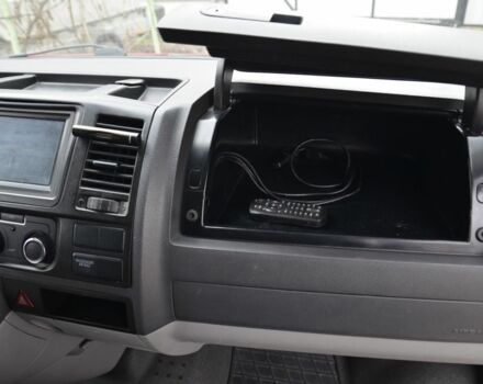 Червоний Фольксваген Transporter, об'ємом двигуна 2 л та пробігом 446 тис. км за 14100 $, фото 14 на Automoto.ua