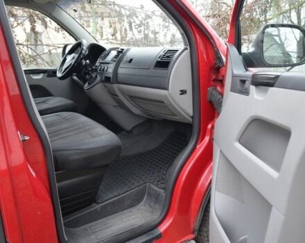 Червоний Фольксваген Transporter, об'ємом двигуна 2 л та пробігом 446 тис. км за 14100 $, фото 6 на Automoto.ua