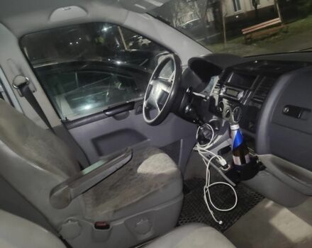 Красный Фольксваген Transporter, объемом двигателя 2 л и пробегом 240 тыс. км за 6063 $, фото 11 на Automoto.ua