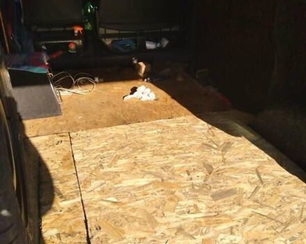 Красный Фольксваген Transporter, объемом двигателя 2 л и пробегом 50 тыс. км за 4500 $, фото 18 на Automoto.ua