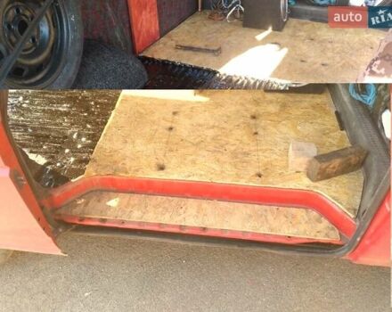 Красный Фольксваген Transporter, объемом двигателя 2 л и пробегом 50 тыс. км за 4500 $, фото 20 на Automoto.ua