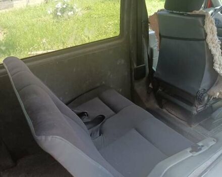 Червоний Фольксваген Transporter, об'ємом двигуна 1.9 л та пробігом 352 тис. км за 2900 $, фото 5 на Automoto.ua