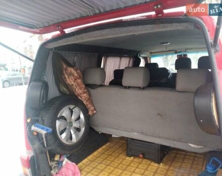 Красный Фольксваген Transporter, объемом двигателя 2 л и пробегом 50 тыс. км за 4500 $, фото 12 на Automoto.ua