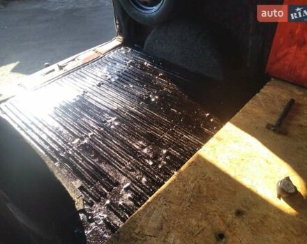 Красный Фольксваген Transporter, объемом двигателя 2 л и пробегом 50 тыс. км за 4500 $, фото 22 на Automoto.ua