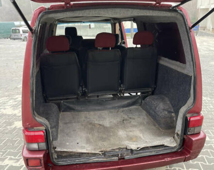 Красный Фольксваген Transporter, объемом двигателя 1.97 л и пробегом 300 тыс. км за 2999 $, фото 18 на Automoto.ua