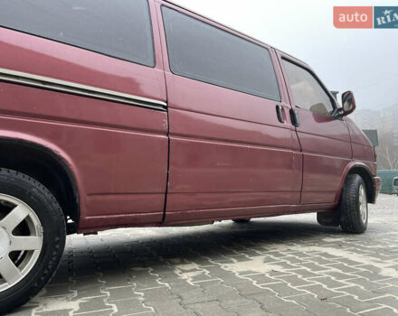 Красный Фольксваген Transporter, объемом двигателя 1.97 л и пробегом 300 тыс. км за 2999 $, фото 9 на Automoto.ua