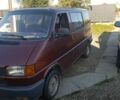 Красный Фольксваген Transporter, объемом двигателя 2.4 л и пробегом 250 тыс. км за 3500 $, фото 1 на Automoto.ua