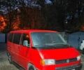 Красный Фольксваген Transporter, объемом двигателя 2.4 л и пробегом 100 тыс. км за 2999 $, фото 3 на Automoto.ua