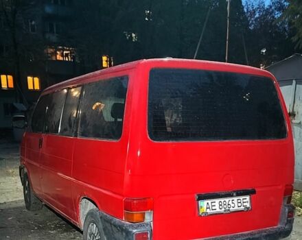 Красный Фольксваген Transporter, объемом двигателя 2.4 л и пробегом 100 тыс. км за 2999 $, фото 1 на Automoto.ua