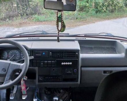 Червоний Фольксваген Transporter, об'ємом двигуна 2.4 л та пробігом 459 тис. км за 5200 $, фото 16 на Automoto.ua