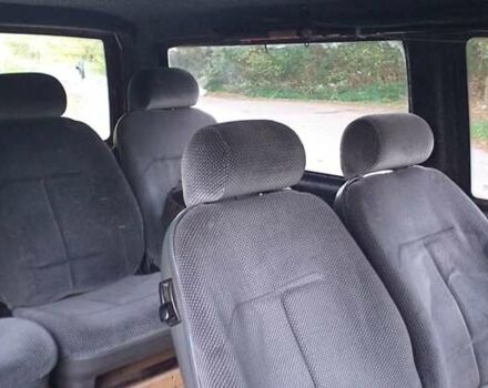 Червоний Фольксваген Transporter, об'ємом двигуна 2.4 л та пробігом 459 тис. км за 5200 $, фото 14 на Automoto.ua