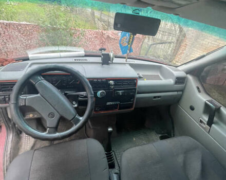 Червоний Фольксваген Transporter, об'ємом двигуна 1.9 л та пробігом 420 тис. км за 5099 $, фото 8 на Automoto.ua