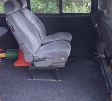 Червоний Фольксваген Transporter, об'ємом двигуна 2.4 л та пробігом 459 тис. км за 5200 $, фото 13 на Automoto.ua