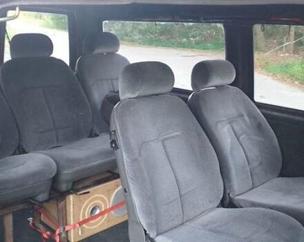 Червоний Фольксваген Transporter, об'ємом двигуна 2.4 л та пробігом 459 тис. км за 5200 $, фото 15 на Automoto.ua