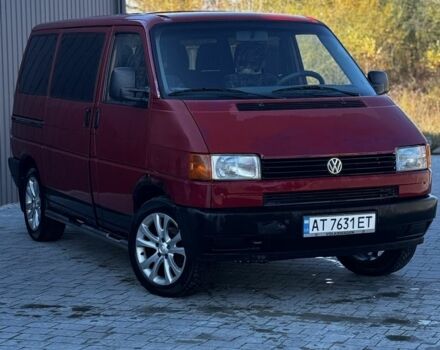 Красный Фольксваген Transporter, объемом двигателя 1.9 л и пробегом 324 тыс. км за 4500 $, фото 1 на Automoto.ua