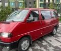 Красный Фольксваген Transporter, объемом двигателя 1.9 л и пробегом 350 тыс. км за 4650 $, фото 1 на Automoto.ua