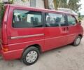 Красный Фольксваген Transporter, объемом двигателя 1.9 л и пробегом 400 тыс. км за 6400 $, фото 2 на Automoto.ua