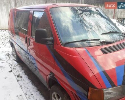 Красный Фольксваген Transporter, объемом двигателя 1.9 л и пробегом 340 тыс. км за 4100 $, фото 2 на Automoto.ua