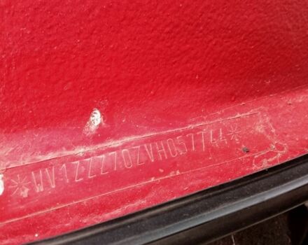 Красный Фольксваген Transporter, объемом двигателя 2.5 л и пробегом 470 тыс. км за 3200 $, фото 4 на Automoto.ua