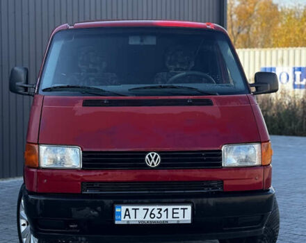 Красный Фольксваген Transporter, объемом двигателя 1.9 л и пробегом 324 тыс. км за 4500 $, фото 3 на Automoto.ua