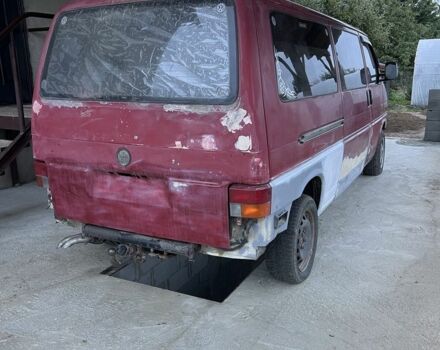 Красный Фольксваген Transporter, объемом двигателя 1.9 л и пробегом 390 тыс. км за 2900 $, фото 3 на Automoto.ua