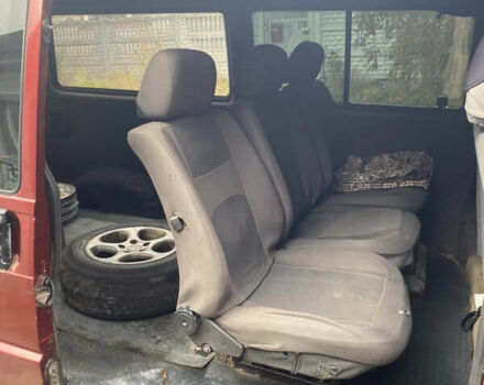 Красный Фольксваген Transporter, объемом двигателя 2.5 л и пробегом 370 тыс. км за 4800 $, фото 8 на Automoto.ua