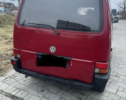 Червоний Фольксваген Transporter, об'ємом двигуна 2.4 л та пробігом 300 тис. км за 2750 $, фото 4 на Automoto.ua