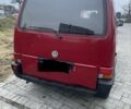 Червоний Фольксваген Transporter, об'ємом двигуна 2.4 л та пробігом 300 тис. км за 2750 $, фото 4 на Automoto.ua