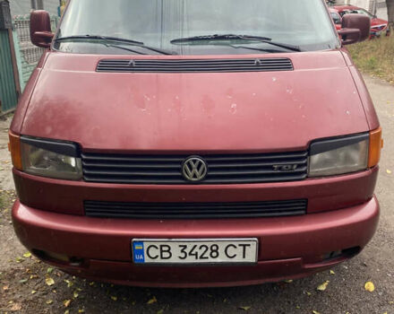 Красный Фольксваген Transporter, объемом двигателя 2.5 л и пробегом 370 тыс. км за 4800 $, фото 2 на Automoto.ua