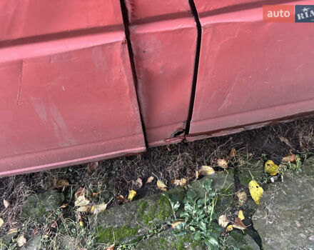 Красный Фольксваген Transporter, объемом двигателя 2.5 л и пробегом 412 тыс. км за 2375 $, фото 3 на Automoto.ua