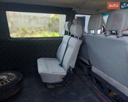Червоний Фольксваген Transporter, об'ємом двигуна 2.4 л та пробігом 330 тис. км за 3800 $, фото 5 на Automoto.ua
