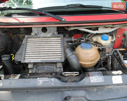 Красный Фольксваген Transporter, объемом двигателя 0 л и пробегом 608 тыс. км за 4300 $, фото 13 на Automoto.ua