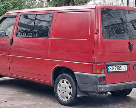 Красный Фольксваген Transporter, объемом двигателя 2.5 л и пробегом 460 тыс. км за 4400 $, фото 3 на Automoto.ua