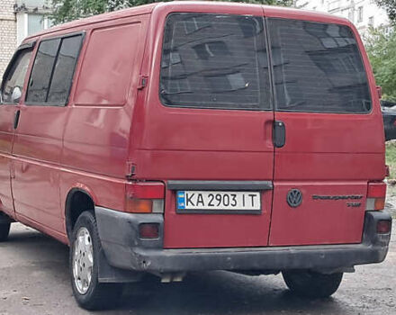 Красный Фольксваген Transporter, объемом двигателя 2.5 л и пробегом 460 тыс. км за 4400 $, фото 9 на Automoto.ua