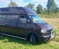 Красный Фольксваген Transporter, объемом двигателя 2.5 л и пробегом 280 тыс. км за 6000 $, фото 1 на Automoto.ua