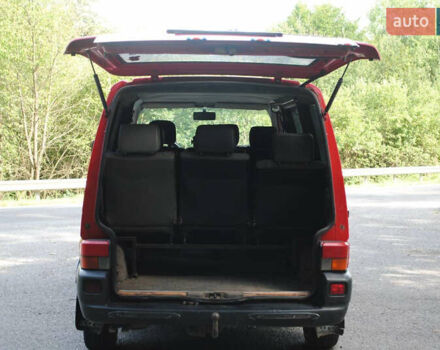Красный Фольксваген Transporter, объемом двигателя 0 л и пробегом 608 тыс. км за 4300 $, фото 10 на Automoto.ua