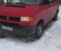 Красный Фольксваген Transporter, объемом двигателя 2.5 л и пробегом 260 тыс. км за 2100 $, фото 1 на Automoto.ua
