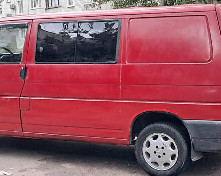 Красный Фольксваген Transporter, объемом двигателя 2.5 л и пробегом 460 тыс. км за 4400 $, фото 4 на Automoto.ua