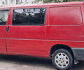 Красный Фольксваген Transporter, объемом двигателя 2.5 л и пробегом 460 тыс. км за 4400 $, фото 4 на Automoto.ua