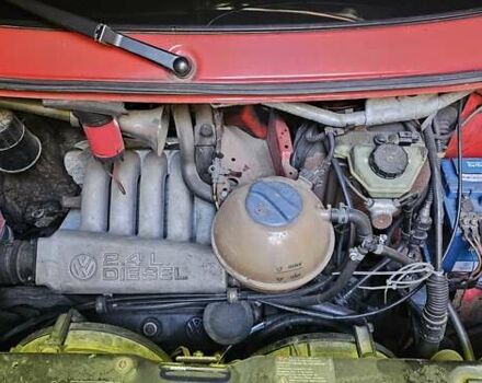 Красный Фольксваген Transporter, объемом двигателя 2.37 л и пробегом 1 тыс. км за 3400 $, фото 7 на Automoto.ua