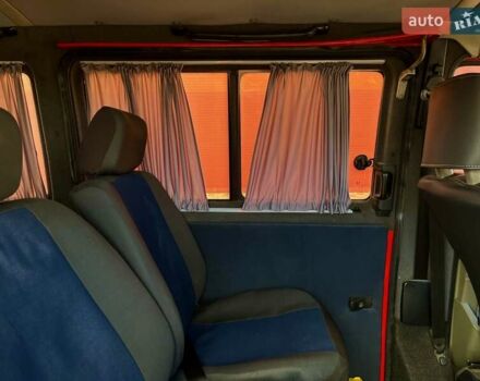 Красный Фольксваген Transporter, объемом двигателя 2.46 л и пробегом 350 тыс. км за 6900 $, фото 18 на Automoto.ua